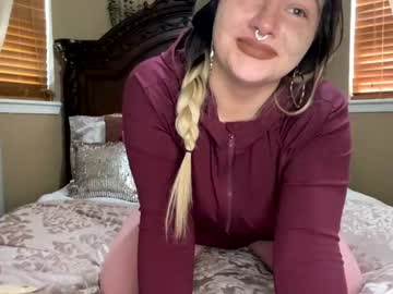 girl
        madamenatural cam image #25732