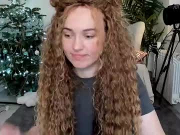 girl
        radiants_2 cam image #138005