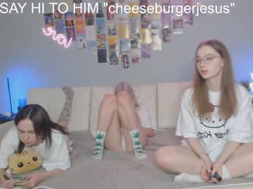 couple
        _michaels_gang_ cam image #12025