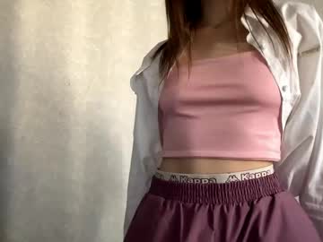 girl
        giovannatimm cam image #88746