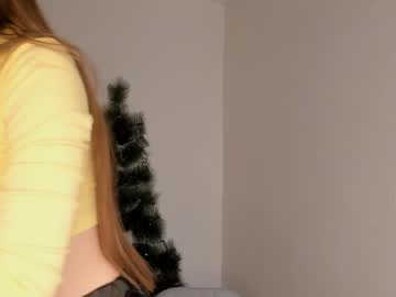 girl
        catherinemahoney cam image #33972