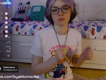 girl
        byakkomoriko cam image #45108