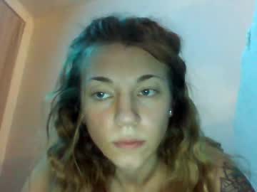 girl
        your_fav1 cam image #260735