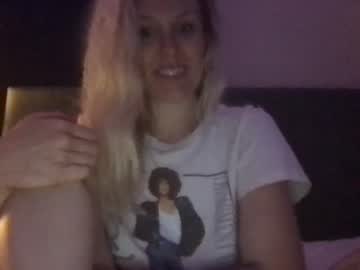 girl
        eveandtheforbiddenfruit cam image #163203