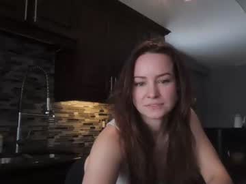 girl
        sofiainw0nderland cam image #157390