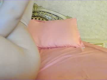 girl
        kerry__parker cam image #73650