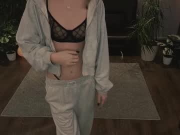 girl
        chloeceline cam image #247609