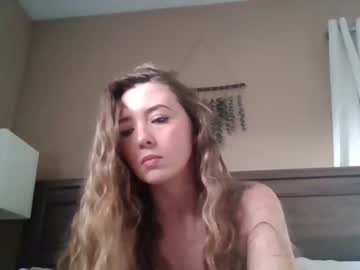 girl
        mileymadness cam image #39149