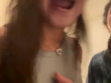 girl
        raiyvyn cam image #181165