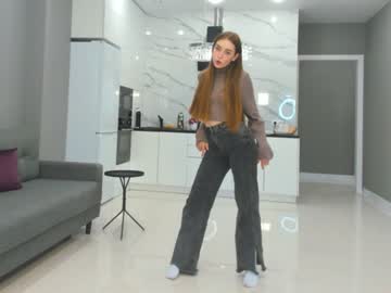 girl
        susanwests cam image #123879