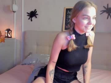 girl
        kirasammers cam image #124994