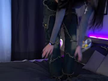 girl
        sirenevelyn cam image #213599