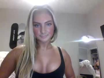 girl
        lovelyaveryy cam image #209258