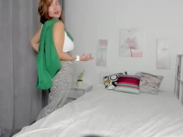 girl
        fancy__nancy cam image #203596