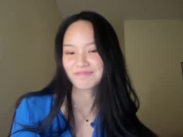 girl
        alice_lee18 cam image #2006