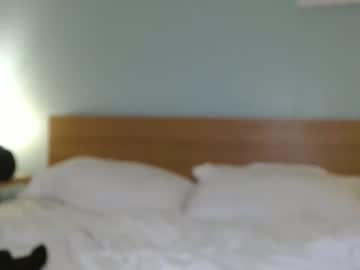 girl
        gingerfox777 cam image #215391