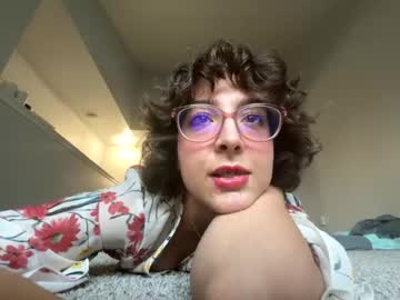 girl
        orchidladyllama cam image #162551