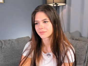 girl
        araflynt cam image #203516