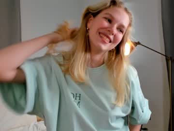 girl
        coventinadavy cam image #163794
