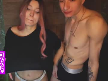 couple
        crystalcouples cam image #88335