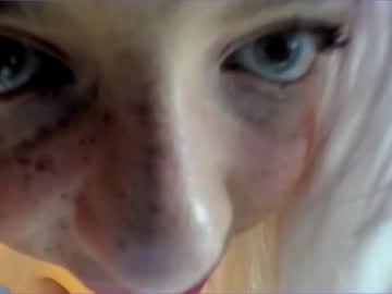 girl
        lindacrystall cam image #151608