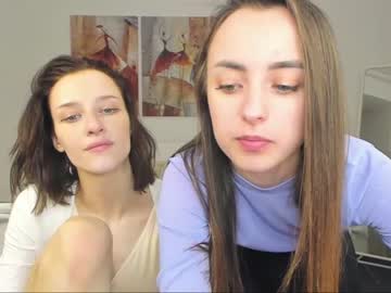 couple
        mandy_amour cam image #62045