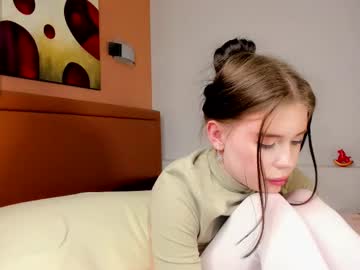 girl
        viellastey cam image #61879