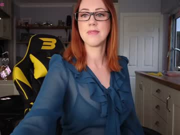 girl
        stripmequick cam image #140437