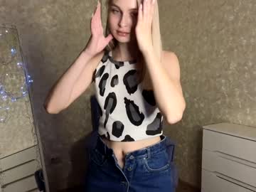 girl
        sandra_cheeks cam image #108336
