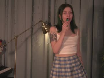 girl
        kina_ka cam image #225146