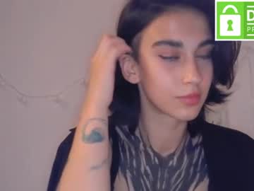 girl
        bellamaron cam image #114924