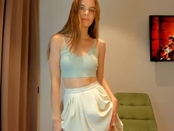girl
        carolynsveronica cam image #106491
