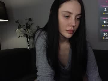 girl
        seduced_by_sara cam image #225199