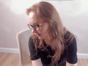 girl
        juicydesiry cam image #97835