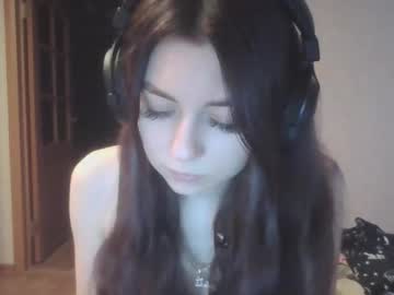 girl
        dawndollins cam image #241743