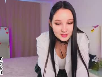 girl
        pandorapawss cam image #251588