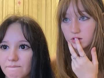 girl
        michelle_neely cam image #33433
