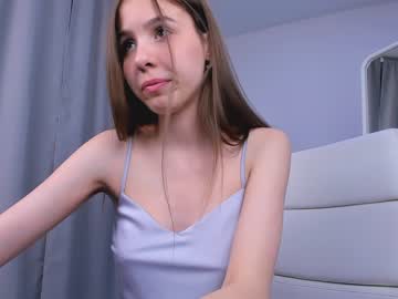 girl
        wanda_robinson cam image #18924