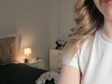 girl
        tothebottomofonesheart cam image #151040