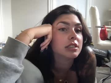 girl
        stacywithuu cam image #31171