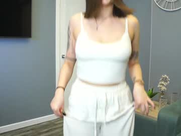 girl
        dawndodson cam image #237336