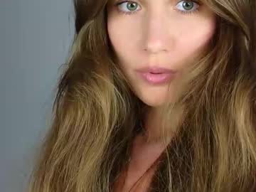 girl
        ambertan1 cam image #20995