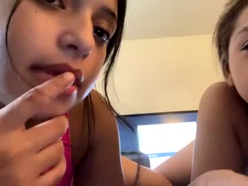 girl
        jadebae444 cam image #119201