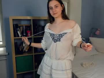 girl
        youne_and_beautiful cam image #78355