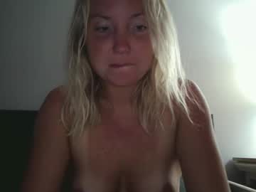 couple
        sexiirose22 cam image #263931