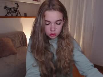 girl
        little_kittty_ cam image #83420