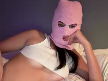 girl
        blushbandits cam image #253720
