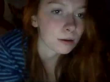 girl
        robinblackly cam image #38117