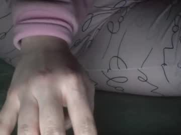 girl
        littlekitty4ddy cam image #72216