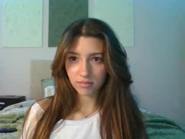 girl
        nanivss cam image #215025